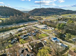 405 NE Durbin Dr, Knoxville, TN 37912