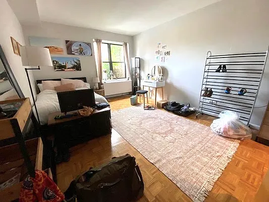 Rented by Mason Group LLC | media 16