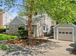 6 Dean Rd, Marblehead, MA 01945