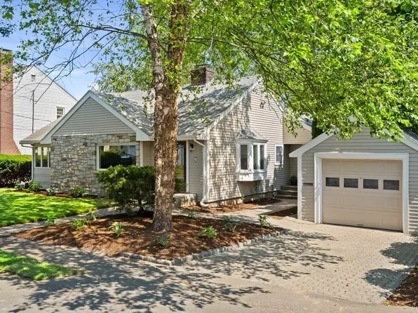 6 Dean Rd, Marblehead, MA 01945