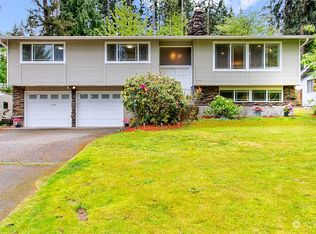 16159 SE 42nd St, Bellevue, WA 98006