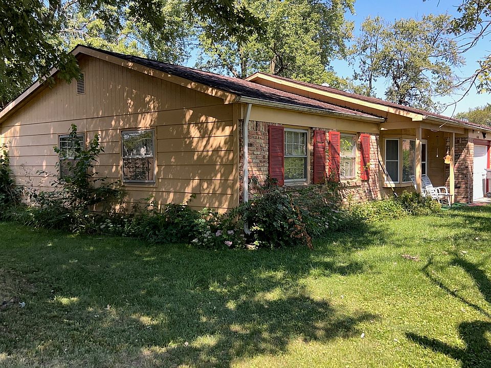 2nd image of 3626 N Kiel Ave