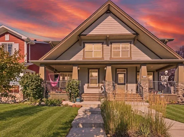 1561 S Legacy Cir SE, Calgary, AB T2X 2C3