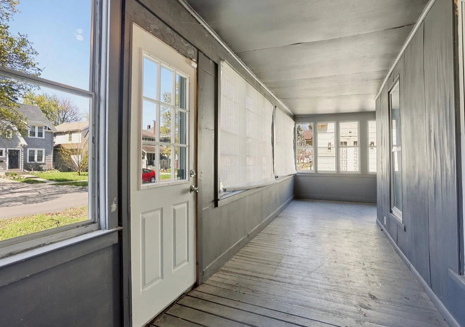 Sunny 2BR Home on South Bond with Sunroom + Extra Storage! — Photo 2
