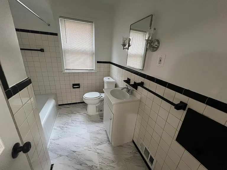 9168 Wayburn St — Photo 6