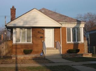 8951 S Cregier Ave, Chicago, IL 60617