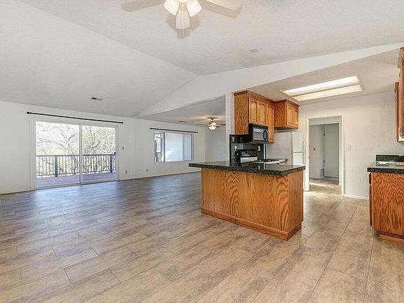 5th image of 1889 Sweetwater Ct