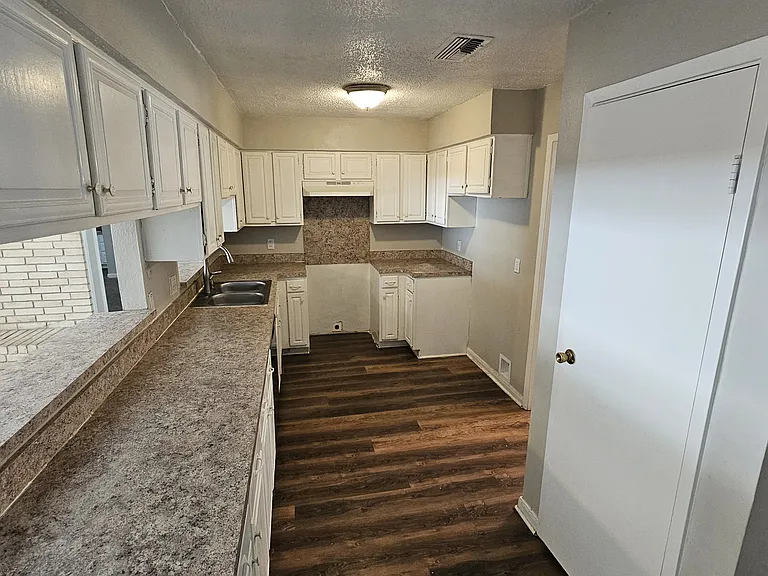 23915 Spring Fork Dr — Photo 7