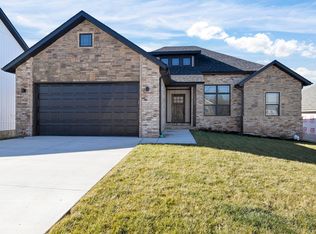 1103 S Brooks Avenue, Ozark, MO 65721