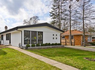 415 Glenview Rd, Glenview, IL 60025