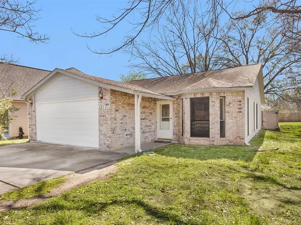 127 Golfview Dr, Montgomery, TX 77356
