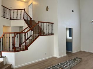 7128 Clearbrook Way, Sacramento, CA 95823