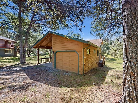3rd image of 12876 Green Valley Cir