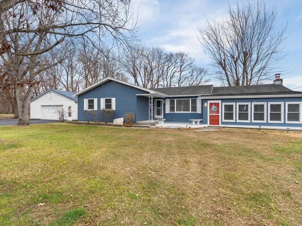 5790 E Glenn Arrow Dr, Monticello, IN 47960