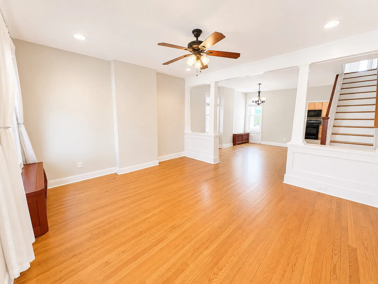 4 bed, 1800 sqft, $2,800 — Photo 3