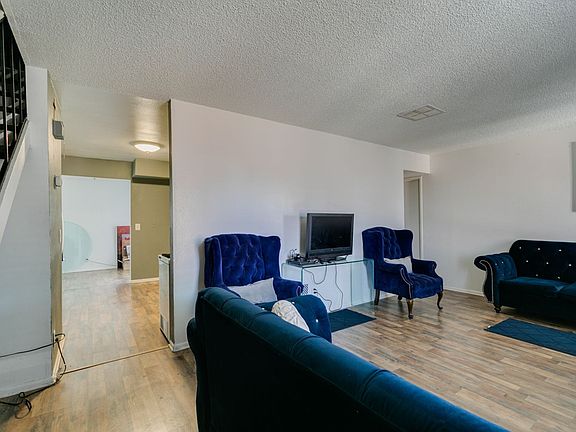 4th image of 3946 Torsby Pl