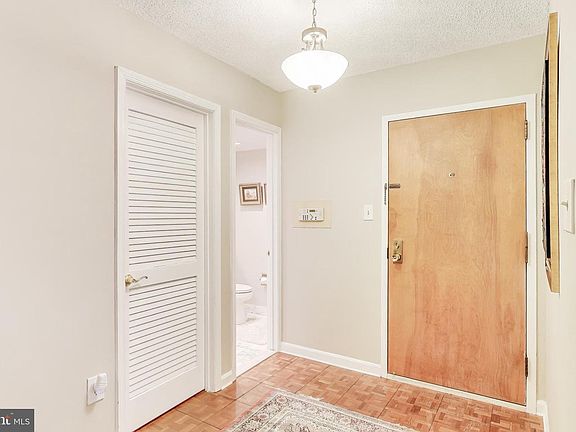 2nd image of 1101 S Arlington Ridge Rd APT 305