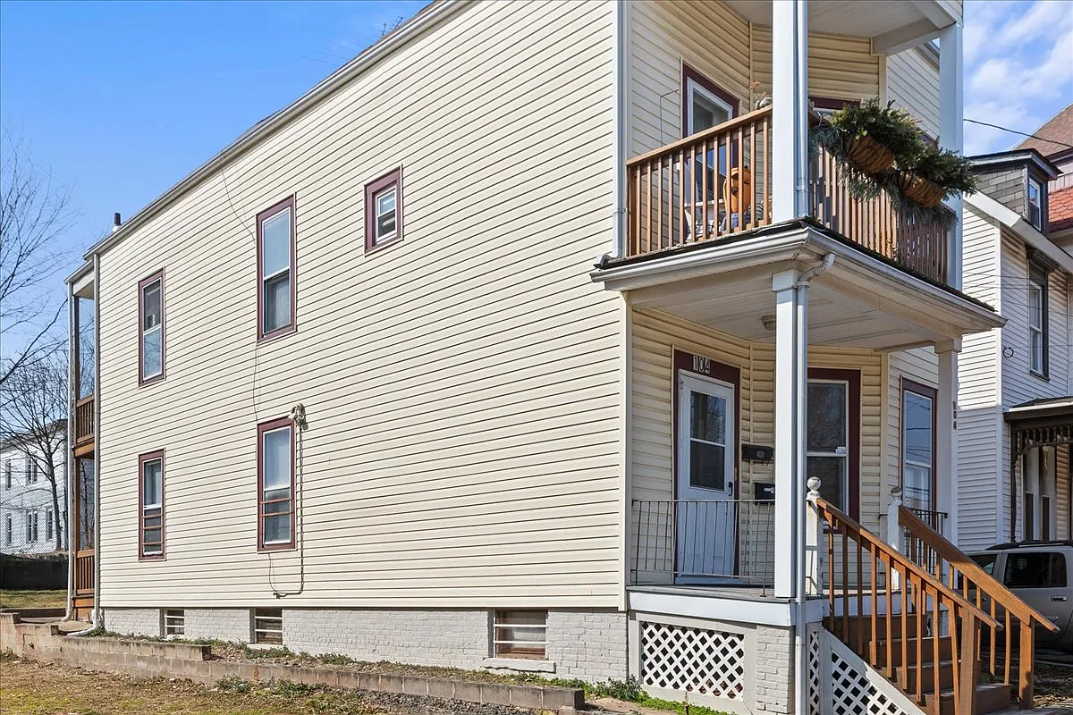 Building Photo - 104 Welton St #1