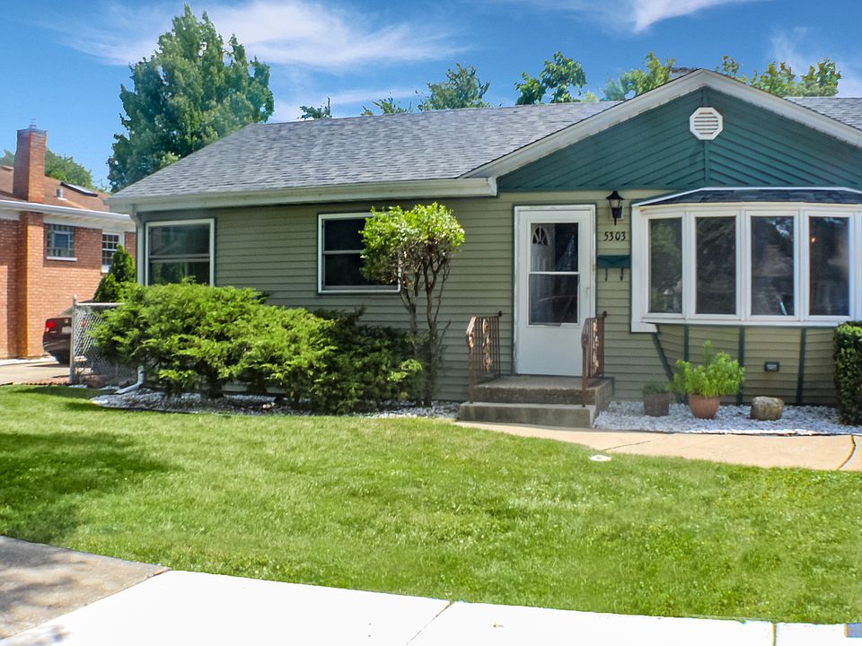 1st image of 5303 W 90th St