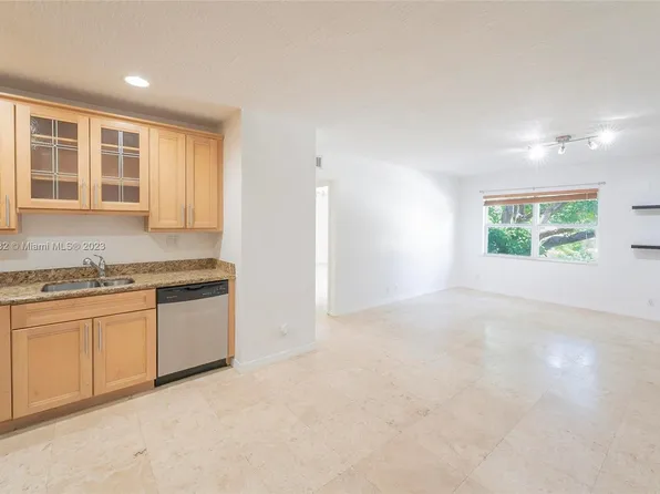 530 NE 15th Ct APT 6, Fort Lauderdale, FL 33304
