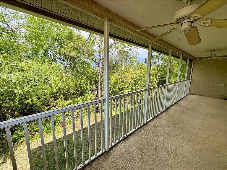 6421 Bay Cedar Ln — Photo 12