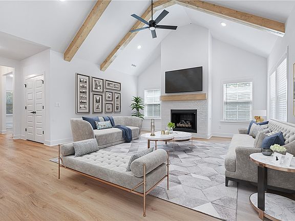 3rd image of 66 Stoneykirk Dr