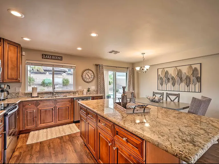 3460 Oro Grande Blvd — Photo 6