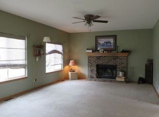 26161 W Winding Oak Ct, Channahon, IL 60410