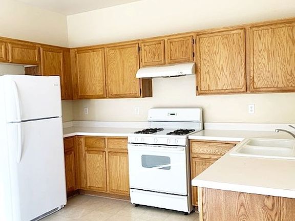 4th image of 2709 Tortoise Cactus Ct