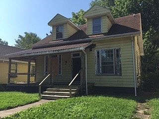 1st image of 815 E Blackford Ave