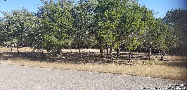 2nd image of 690 Fawn River Dr