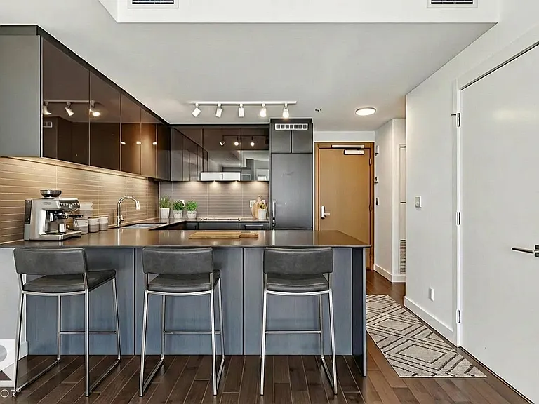 10360 102nd St NW #3104 — Photo 2