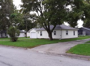 111 Chestnut St, Wilton, IA 52778