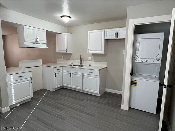 4th image of 5237 Garden Ln APT B