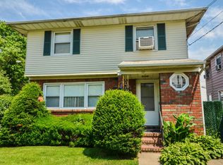 59 Thomas St, Staten Island, NY 10306