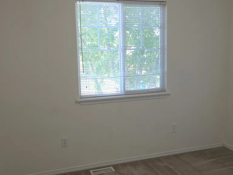 3801 E Sutton Ave — Photo 22