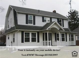 301 Eagle Point Rd, Rossford, OH 43460