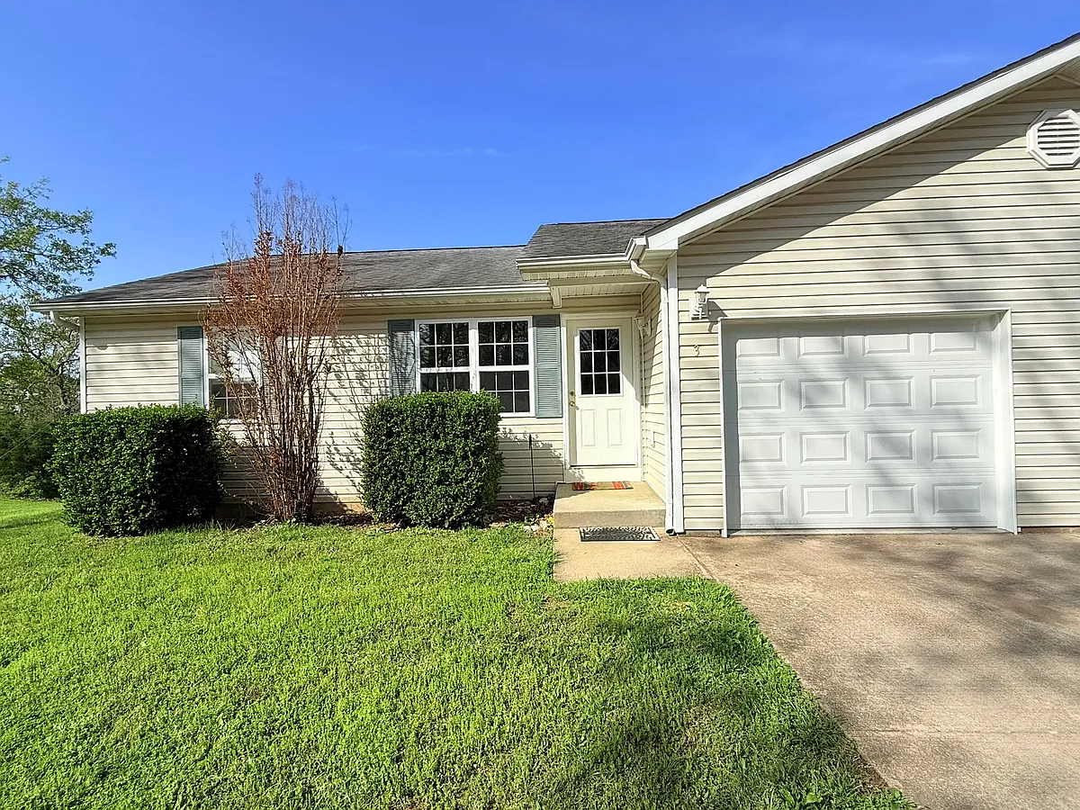 Building Photo - 1604 Lindberg Rd #3