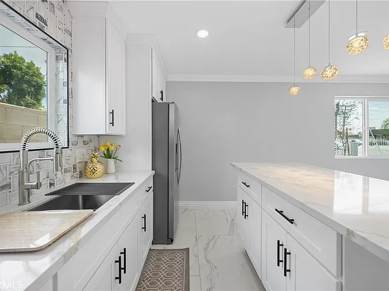 12943 Bess Ave — Photo 14