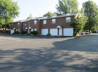 113 College Street Rd APT B, Elizabethtown, KY 42701