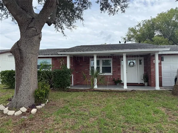 9426 Glen Moor Ln, Port Richey, FL 34668