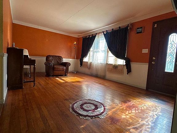 2nd image of 1824 Galli Dr