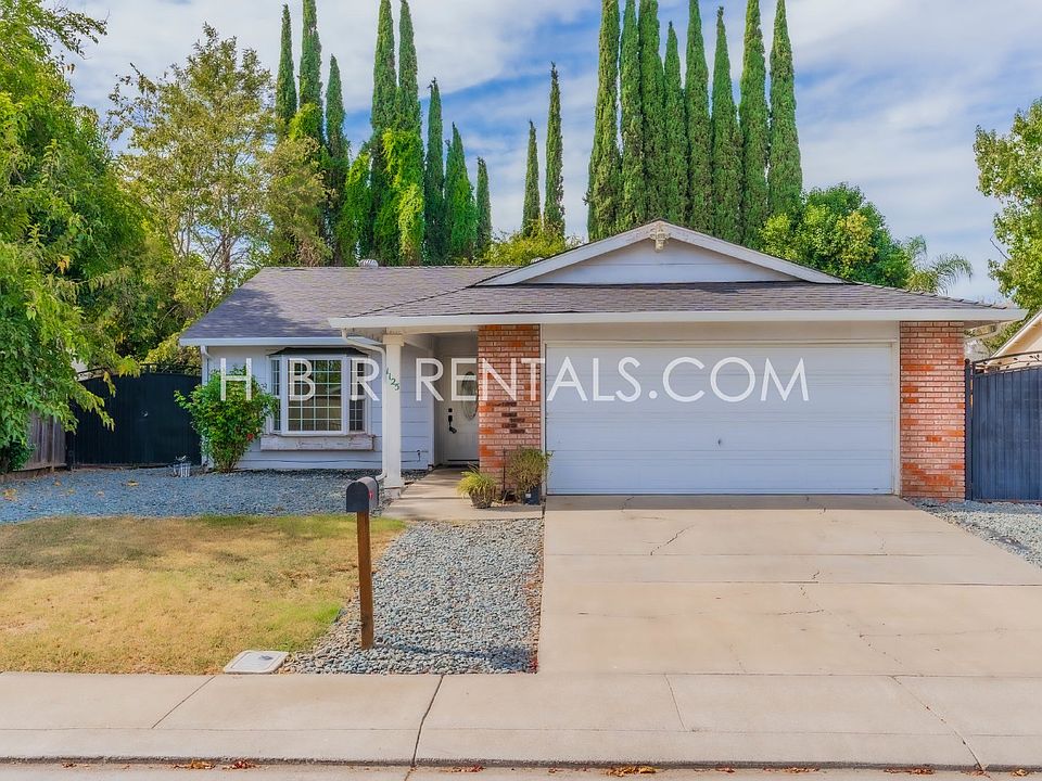 1st image of 1125 Kapareil Dr