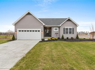 5543 Cooper Rdg, Hamburg, NY 14075