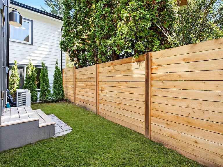 14321 Interlake Ave N #B — Photo 23