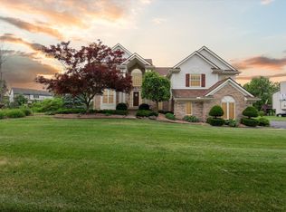 42957 Winding Pond Trl, Belleville, MI 48111