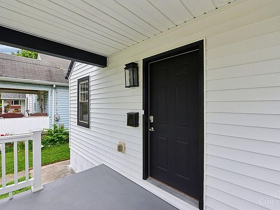 5th image of 1718 Waltham Ave