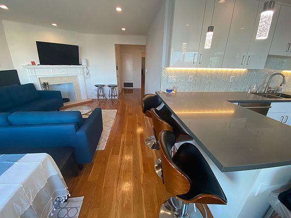 5th image of 82 Seal Rock Dr #A