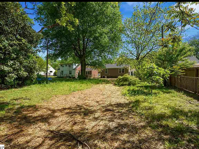 410 S Texas Ave — Photo 8