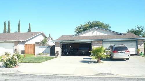 2nd image of 3426 Waterman Ct